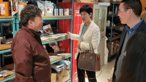 浙江省国际商会秘书长严佳一行走访博多集团